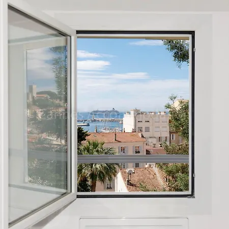 Bronze Διαμέρισμα *